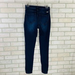 KanCan Curvy High Rise Dark Wash Skinny Jeans Size 26